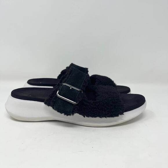 Koolaburra Black Pasea Faux Fur Slip-On Slide Sandals - Picture 2 of 9